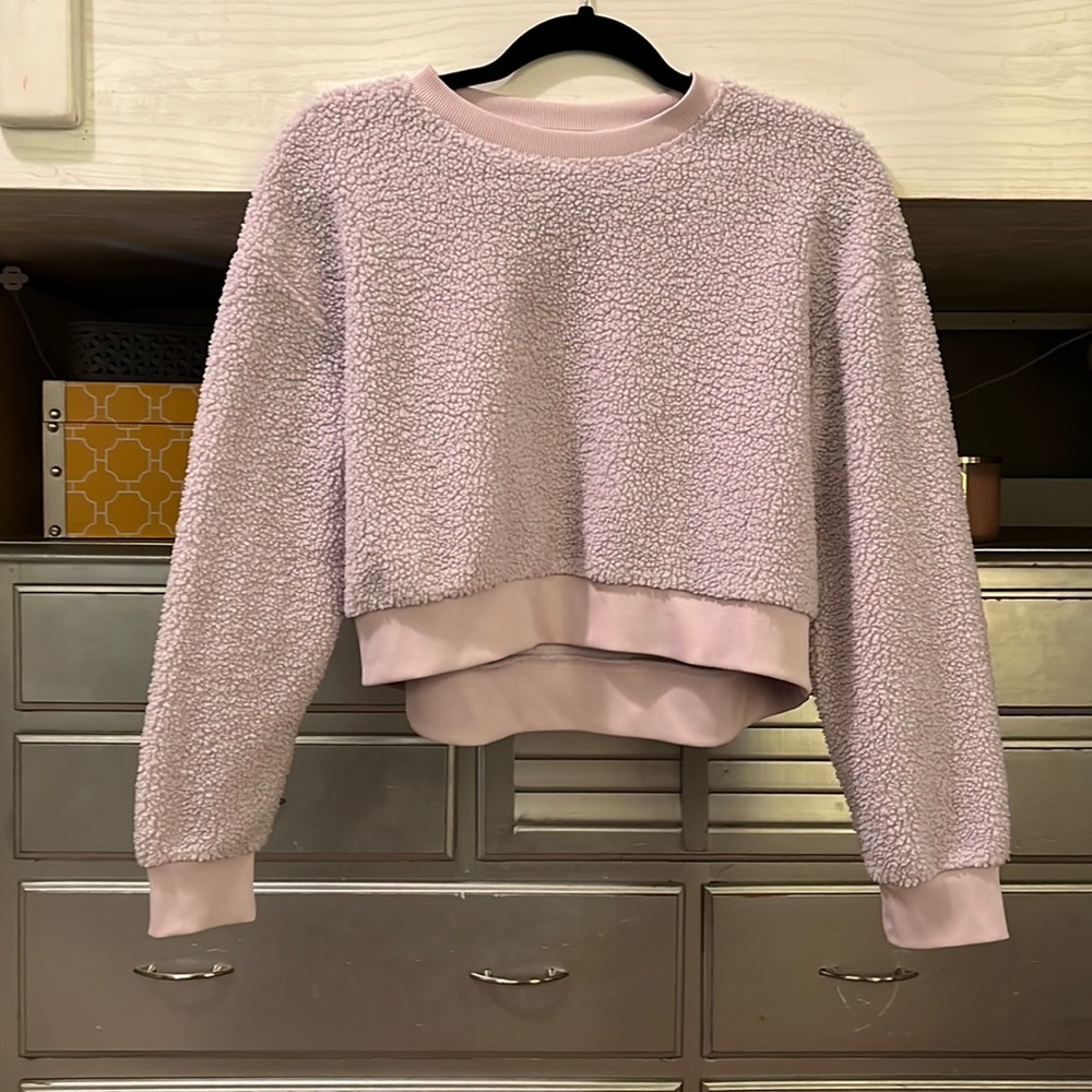Women’s small cropped sweatshirt